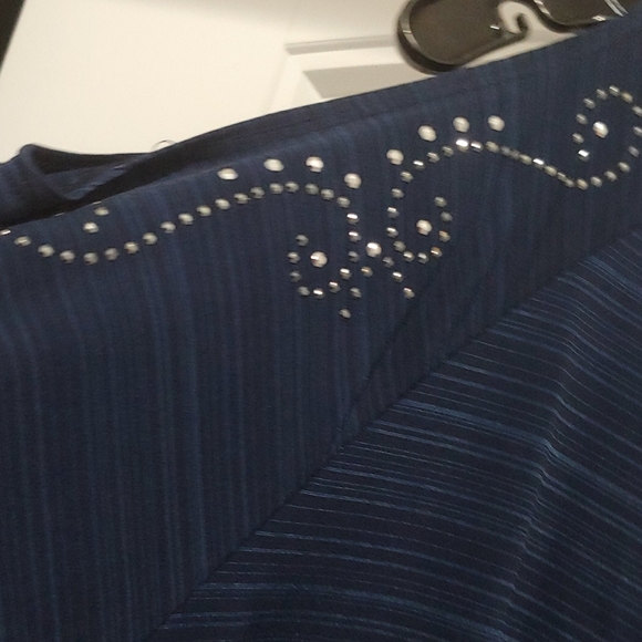 Blouse - Picture 2 of 4